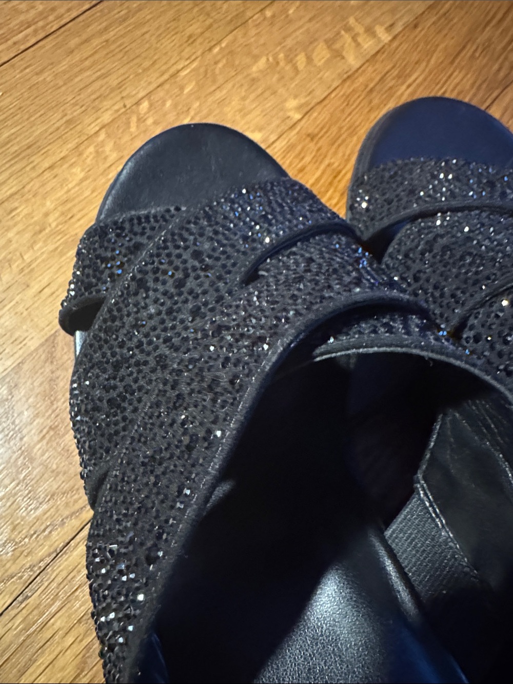 🐷 Naturalizer Black Rhinestone Wedge Slip On Sandals - Picture 6 of 9